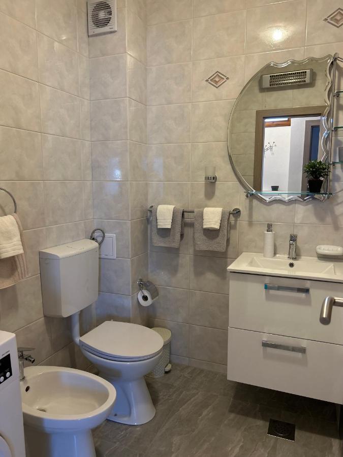 Apartment One Split Buitenkant foto